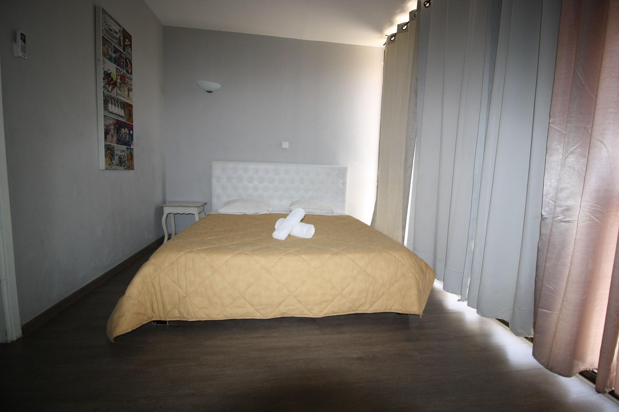 Rich Luxury Suites Ейлат Екстериор снимка