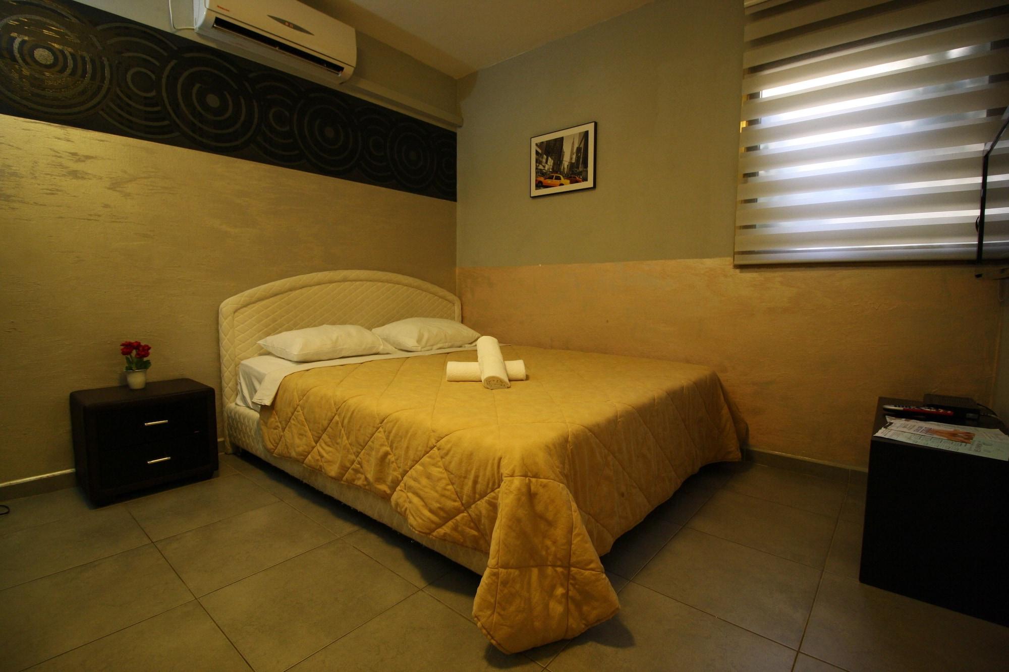 Rich Luxury Suites Ейлат Екстериор снимка