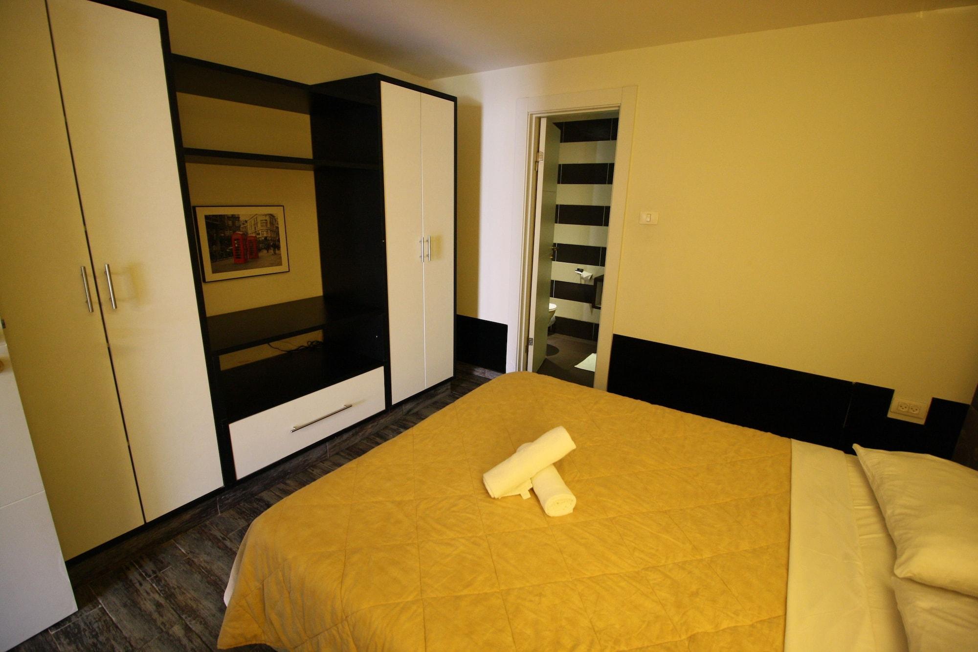 Rich Luxury Suites Ейлат Екстериор снимка