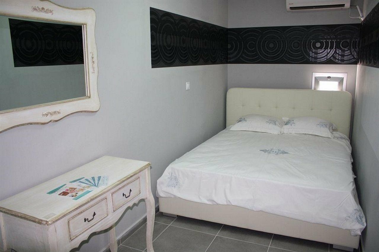 Rich Luxury Suites Ейлат Екстериор снимка